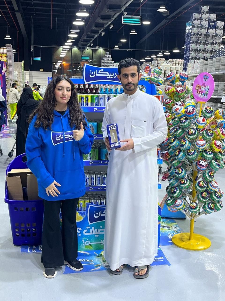 Promoters in a hypermarket